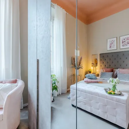 Modern Charming Urban Retreat *