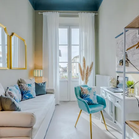 Modern Charming Urban Retreat *